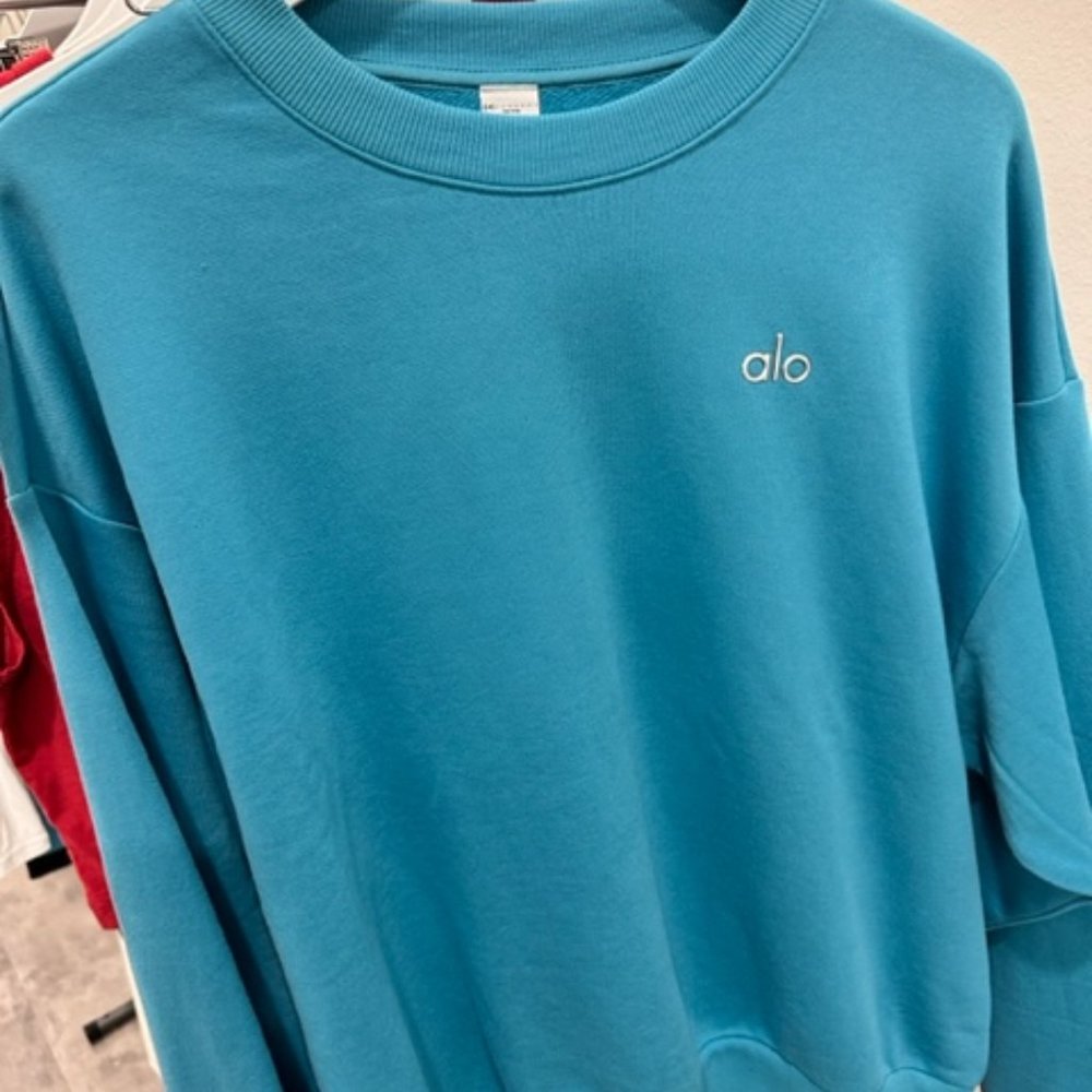 Rumble Boxing Studio Merchandise - Alo Sweater